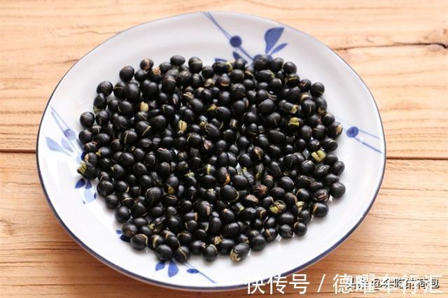 冬天|冬天要常吃黑豆,教你简单做法,做一次够吃半个月,随吃随取