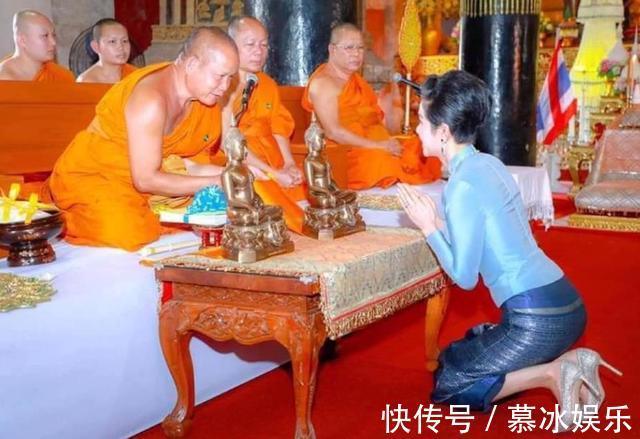 诗妮娜|诗妮娜受诗丽吉宠爱,把年轻时的首饰赠与她,苏提达的首饰露寒酸