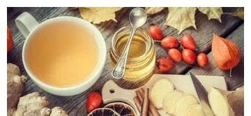 饮品|蜂蜜水虽有好处,但哺乳期妇女可以喝蜂蜜水吗,需谨慎