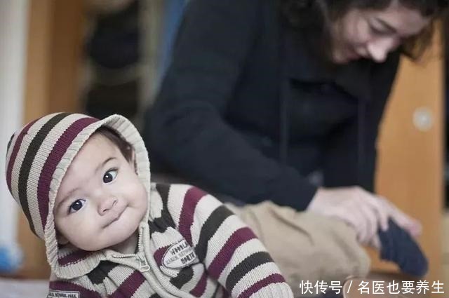 楠楠|儿科医生天凉别乱添衣！判断宝宝冷不冷，摸摸这个部位就知道！