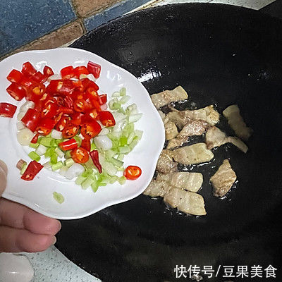 油豆腐|大白菜炖油豆腐这样做更好吃，不妨一试