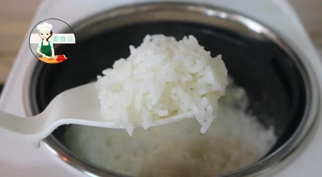 西兰花|想吃又怕胖？晚餐这样吃，简单营养，敞开吃还不长胖，就这么简单