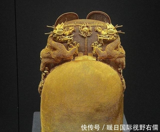 6岁开始鉴定文物,21岁靠捡漏文物身价上亿,学者文物界的神童