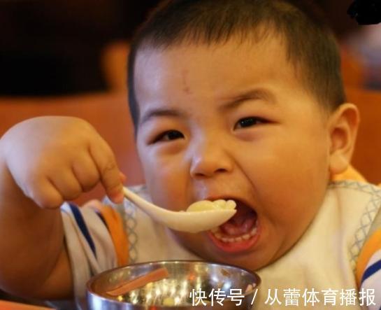 带娃|带娃时,做好“晨起2坚持,饭时3不做”,宝宝将来会感谢你的