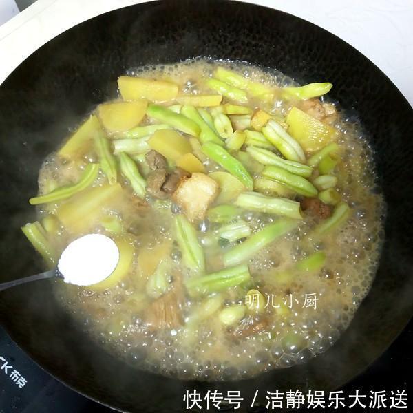 土豆|土豆和它一起炒,是肠道“通便器”,隔三差五吃,排出肠道臭宿便