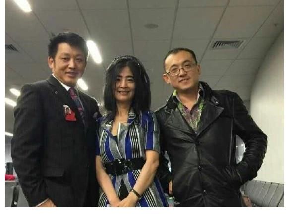 节目|《非诚勿扰》节目中51岁阿姨被34岁小伙抱走,如今他们怎么样了?