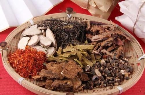 西瓜|胰岛素分泌不足，不能吃西瓜？医生：想胰岛好，2种水果或能常吃