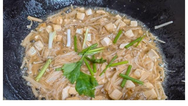 豆腐|一个“天天见”一个“明天见”，这两食材是一对，简单溜一盘真香