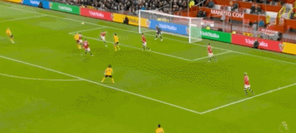 曼聯(lián)|0-1！英超大冷門！朗尼克走下神壇，曼聯(lián)創(chuàng)4大恥辱，C羅進球被吹