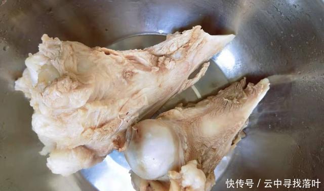 鲜美|小雪快到了,多喝1道汤,汤味鲜美,滋补暖胃,暖暖地度过冬天