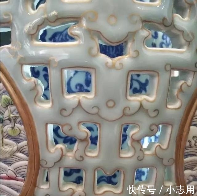 母猴|"1个杯子卖了2亿,2只猴子卖了3亿,这个瓶子卖了5亿,网友:值了"