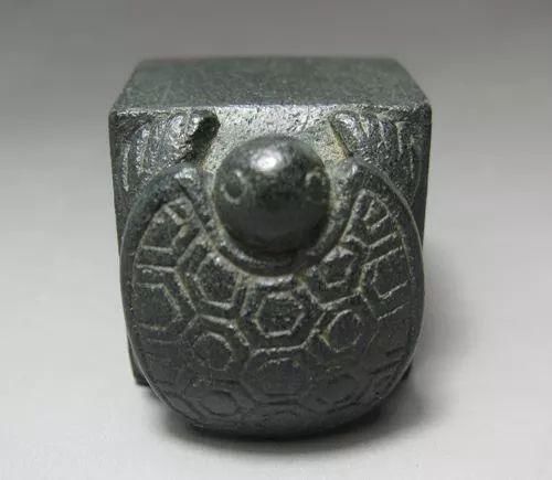  雕刻|黑不溜秋的“煤球”,竟卖出上万元，据说还能捡！！