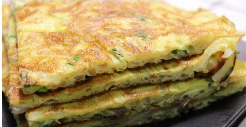 炖汤|冬天要多吃洋葱,加2个鸡蛋,不炒不腌不炖汤,出锅孩子抢吃光