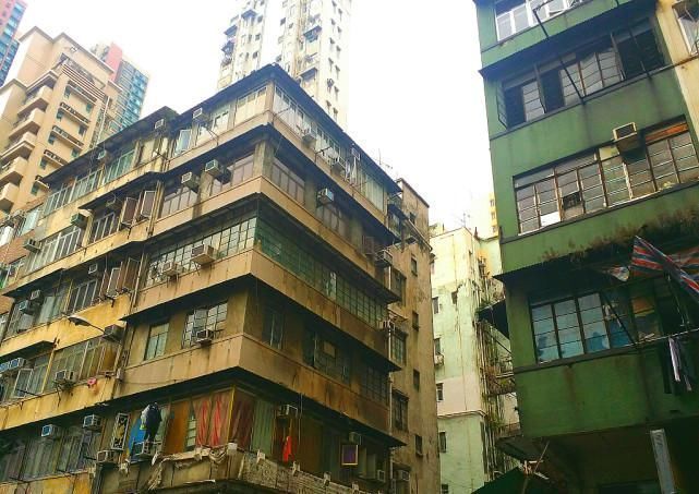 二手房|朋友冲动买下老旧二手房,住了半年就后悔,他总结了“3个缺点”