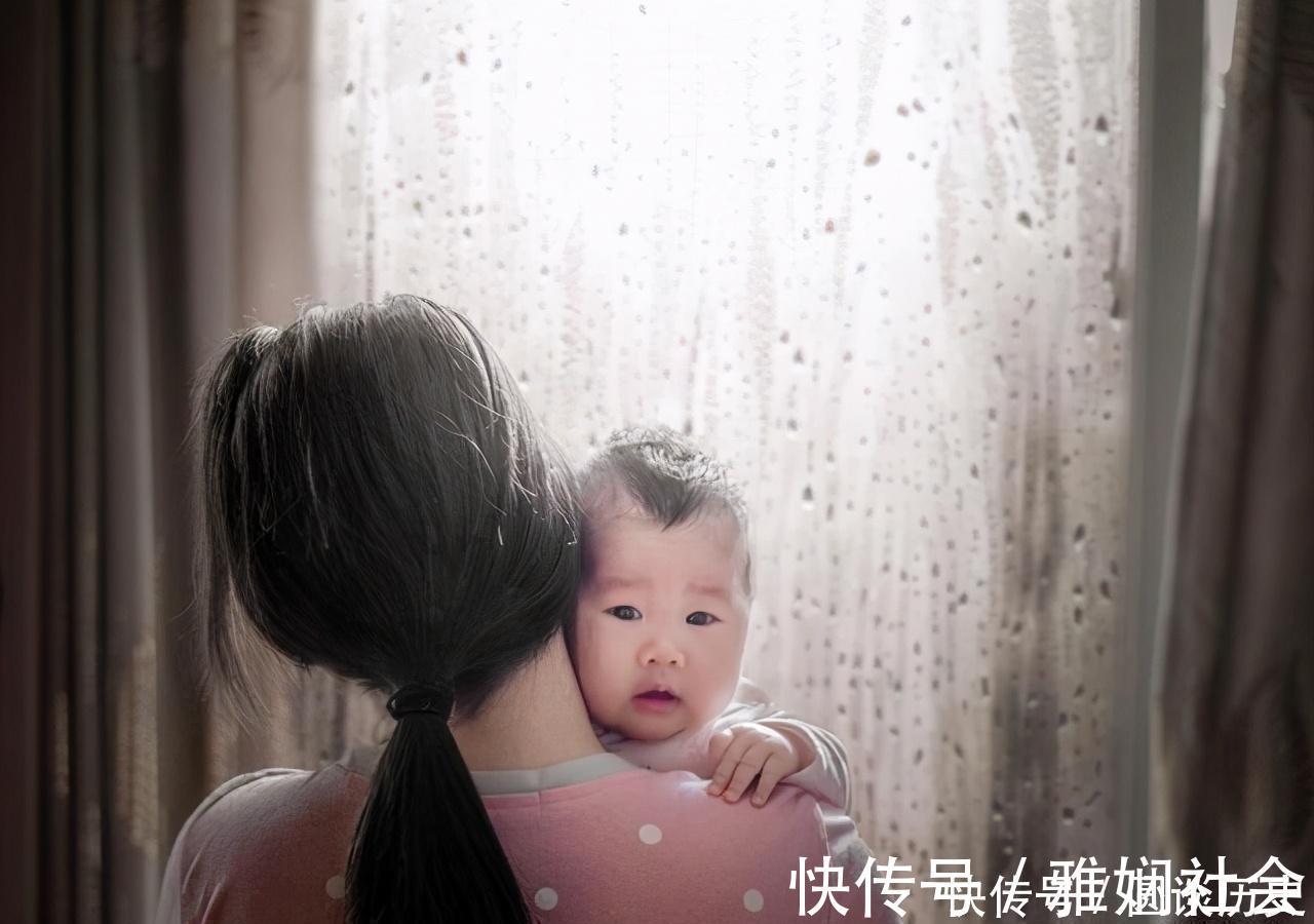 运动能力|经常被妈妈抱的孩子,和经常自己躺在床上的孩子,体质有很大差距