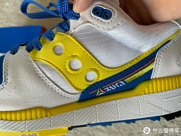 配色|Sneaker 篇一百一十八：Saucony Azura OG和Grid 8500开箱