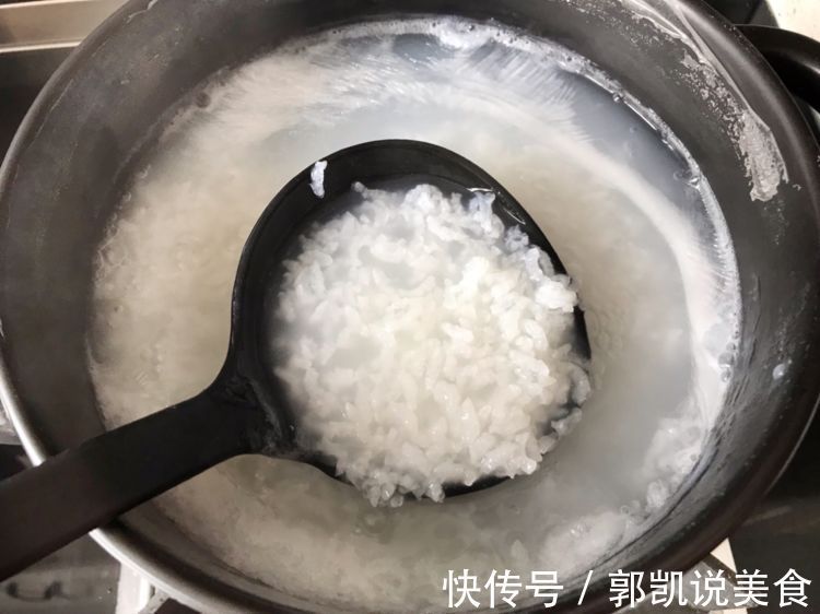 滋补|菠菜瘦肉粥,营养滋补,冬天要常喝,暖身又暖胃