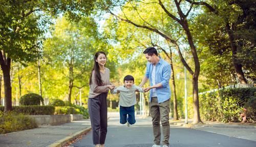 孩子|在3岁之前，家长要给孩子立四个规矩，不愁未来不成才