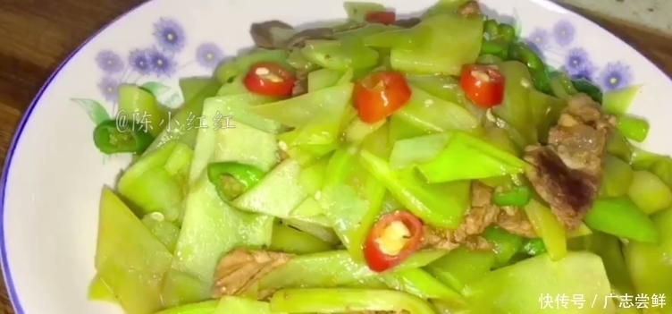 莴笋肉片家常做法,简单好吃,滑嫩鲜香很下饭