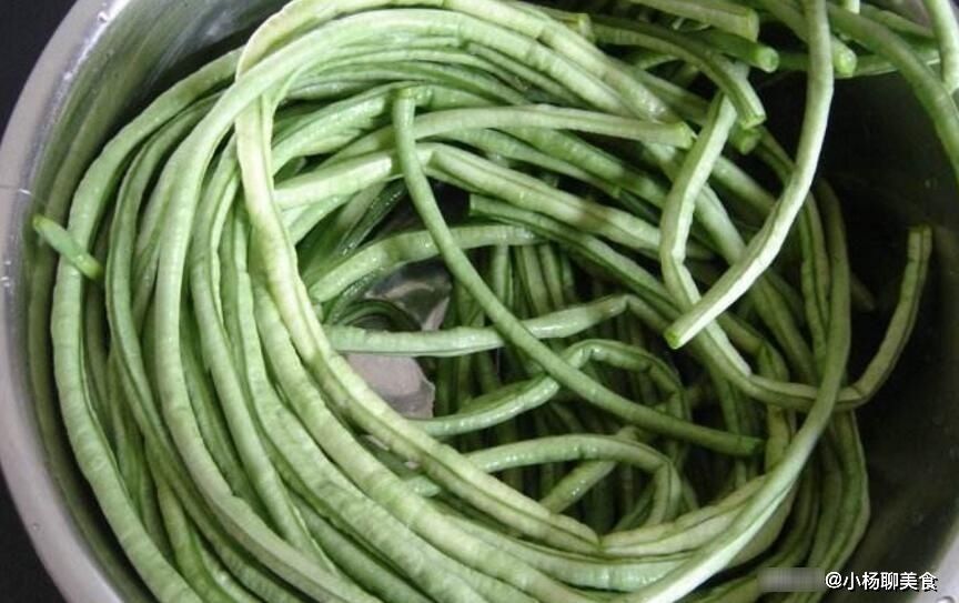 菜市场遇到“此菜”别手软，买10斤煮一煮，放一年都不会坏！