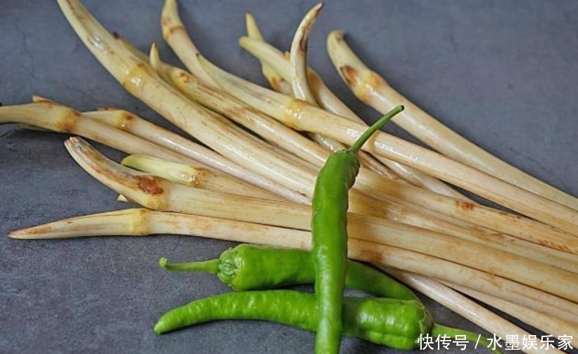 烹饪|它是穷人的“阿胶”,女性要多食它,补中益气,肌肤细腻年轻