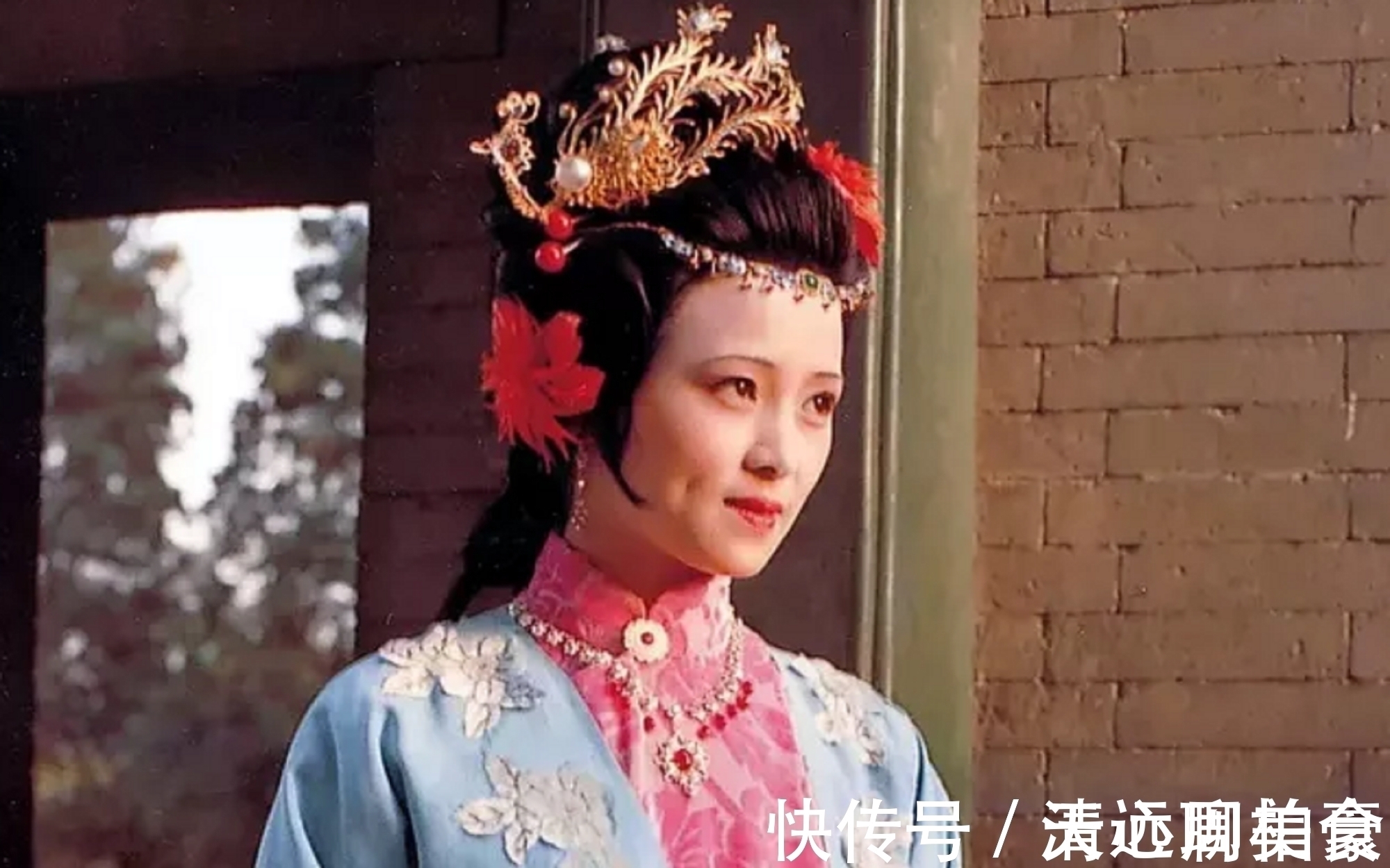 元春!红楼梦:5个女子预感到贾府盛极必衰,只有一个人全身而退