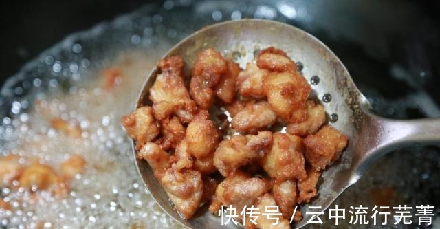 辣子鸡|家庭版辣子鸡丁,麻辣过瘾,低脂又解馋,好吃到舔手指!