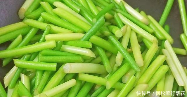 蒜苔怎样炒才有味教你好吃做法,不焯水不过油,炒出来脆嫩入味!