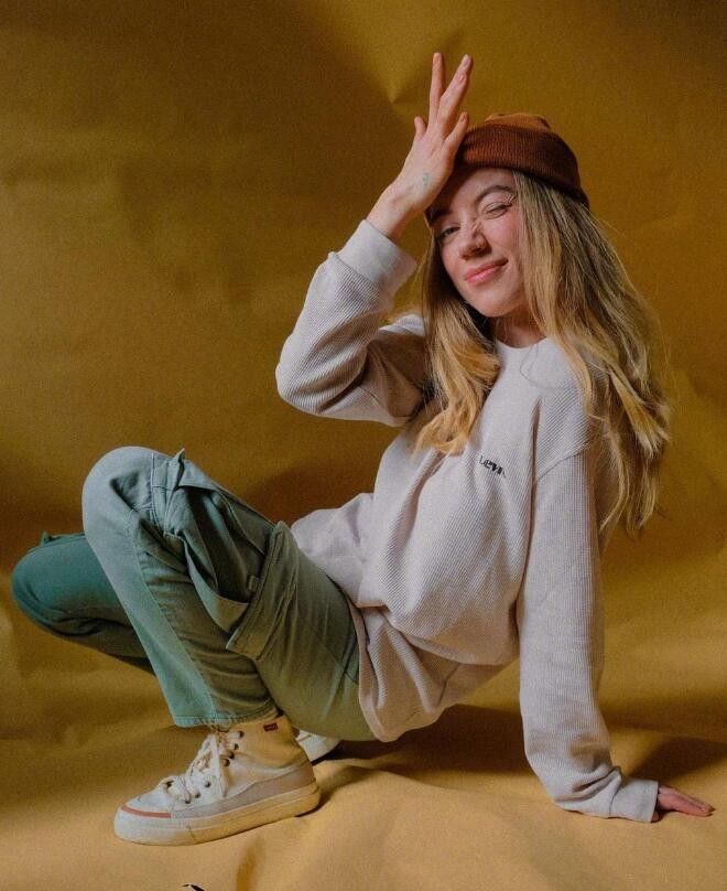 博主|德国博主复古明亮胶片色彩日常穿搭 原来学生党也可以酷酷得很可爱