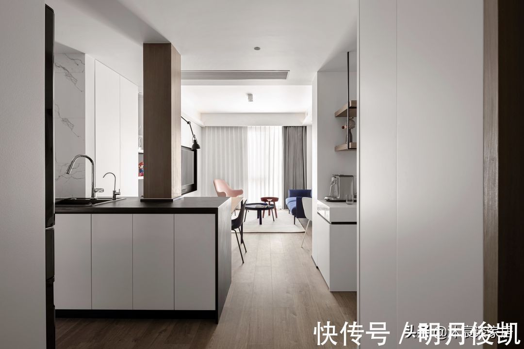 典范|她家虽然不大,但称得上装修典范,不仅拥有大量收纳,还极简好看