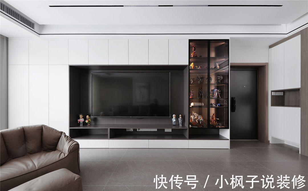 深色|四房里三代人的生活,155㎡简约不花哨,能让家务少一半