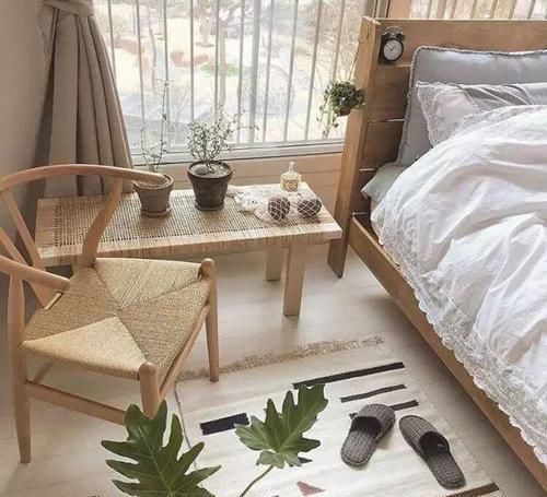 小窝|韩国人的温馨小窝,简洁利落的家居布置,房间不大却越住越大