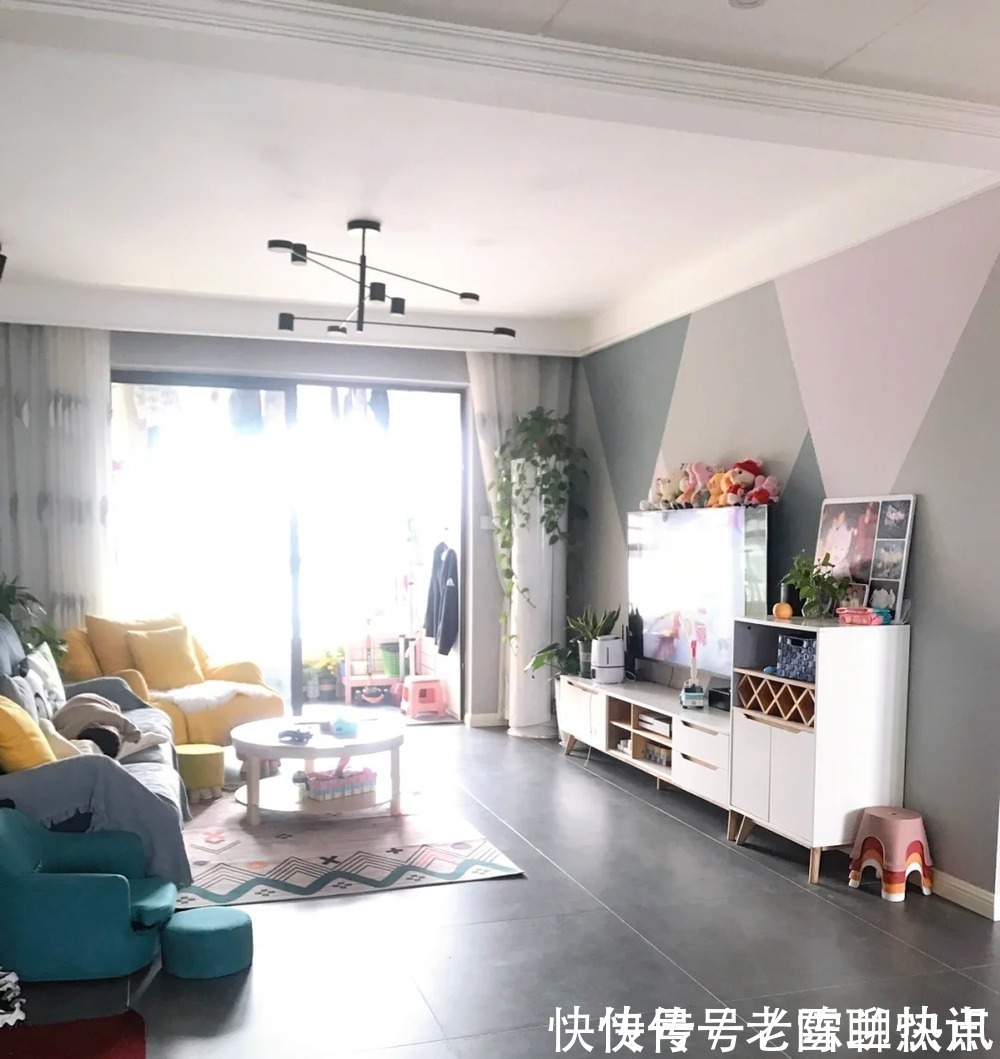 餐厅|等再买房,电视墙一定不做造型,学她家用乳胶漆刷图案,太漂亮了