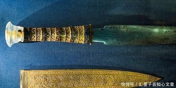 霍华德|图坦卡蒙旁边躺着一把3000年“神剑”,拔出剑身后,考古队无语了