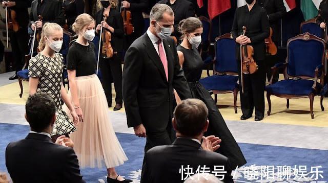 二公主 西班牙莱后母女三人首穿秋冬装!二公主蓝大衣太美,大公主显老气