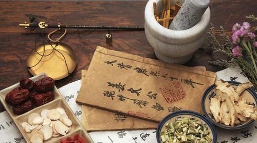 失眠多梦不再怕,水里加1物,98岁外婆常用,晚上喝两口,睡得香