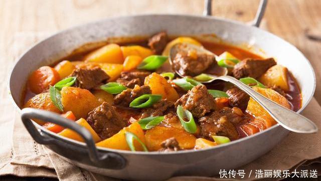 做法|炖牛肉时,别再用八角花椒了,大厨教你正确做法,肉质软烂更入味