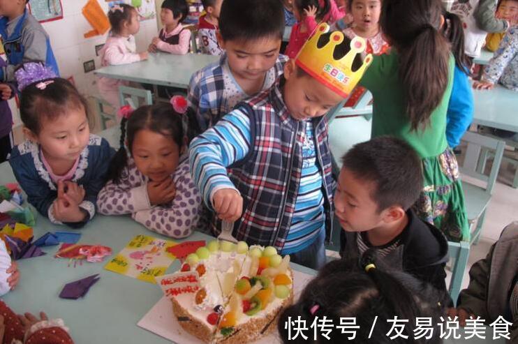 蛋糕|4岁娃幼儿园过生日，订豪华蛋糕却没人吃，妈妈知道后自责