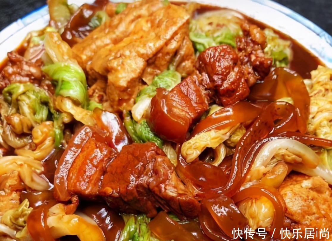 懒得炒菜,炖一锅懒人菜,荤素搭配,好吃不腻又简单!