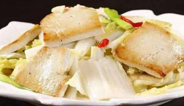 美食精选:茶树菇炒荷兰豆,红烧带鱼,蚝油手撕包菜,白菜豆腐的做法