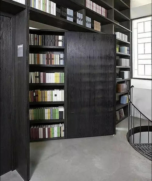 书架|隔断墙用书柜代替,直接把门藏在里面,进出房间就像在密室里穿梭