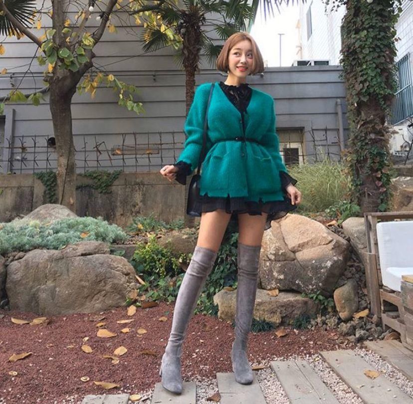 裙子 + 靴子 = 好看 + 洋气 ！