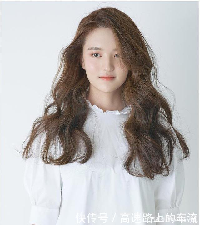 2020菱形脸流行发型,这几种显脸小还时髦