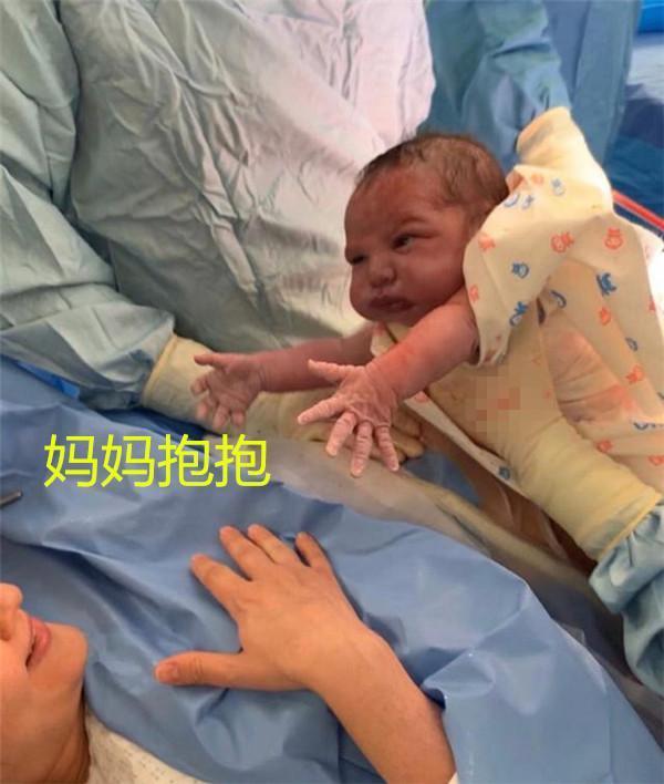 妈妈|新生儿是怎样找妈妈的虽然闭着眼睛,但他有4个自带的“技能”