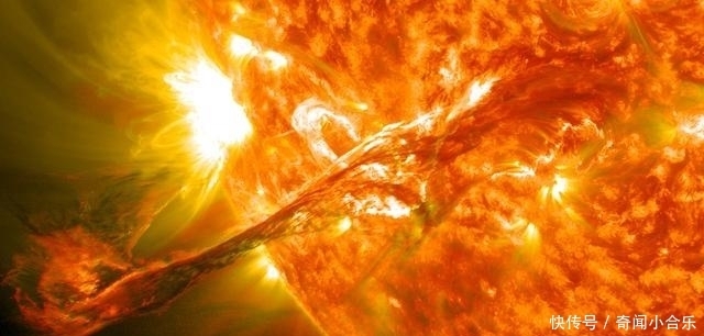 太阳 直径“1光年”的水球能浇灭太阳吗?答案可能跟你想的不一样