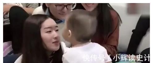 宝宝|熊孩子先是亲了小姨一下,接下来宝宝的举动让周围的人哄然大笑
