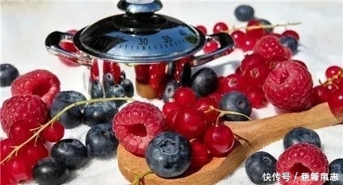 长寿老人的秘诀:饭后半小时才是“养生黄金期”!