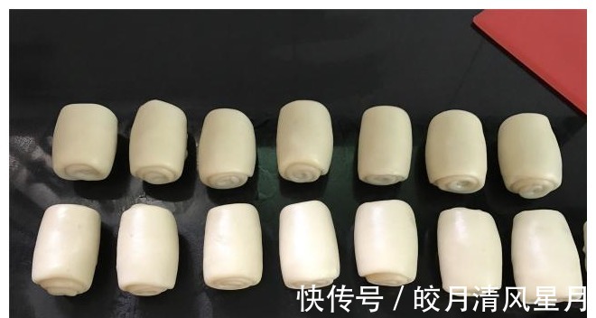 过年送礼用它倍有面儿,层多馅香,酥到掉渣,2分钟教你做!