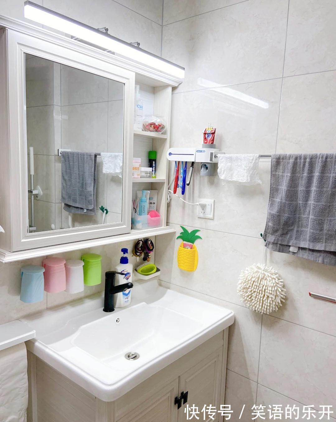 天花板|终于入住新家了,全屋不造型,天花板只做石膏线,温馨又舒适