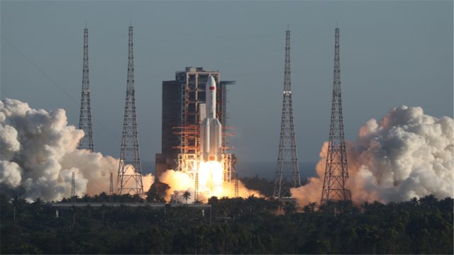 空间站 美国阴谋落空！中国火箭残骸坠落印度洋，完美反击外媒反智发言